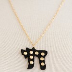 notschlock chai studded